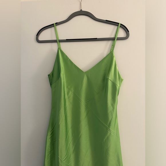 Silk Midi dress - Picture 4 of 7